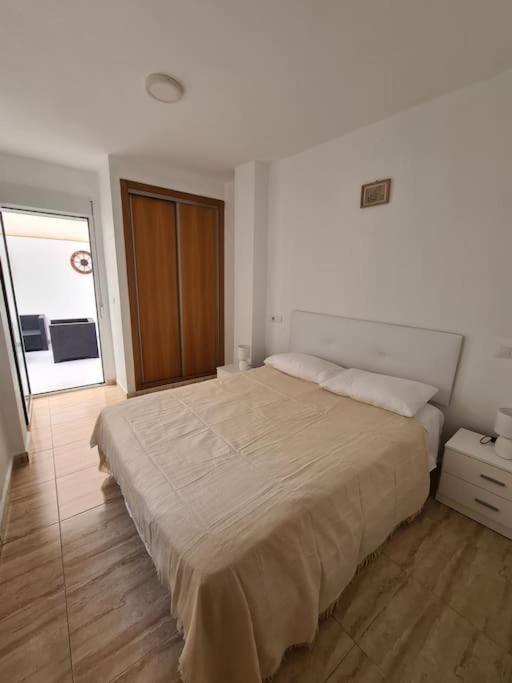 تورّيفيِخا Beautiful Apartment With Patio المظهر الخارجي الصورة
