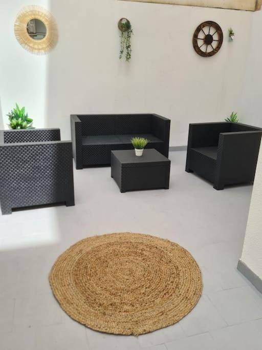 تورّيفيِخا Beautiful Apartment With Patio المظهر الخارجي الصورة