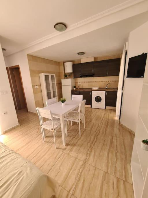 تورّيفيِخا Beautiful Apartment With Patio المظهر الخارجي الصورة